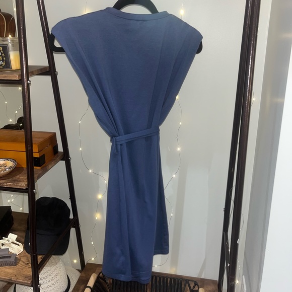 SHEIN Padded Shoulder Bow Dress - Picture 2 of 2